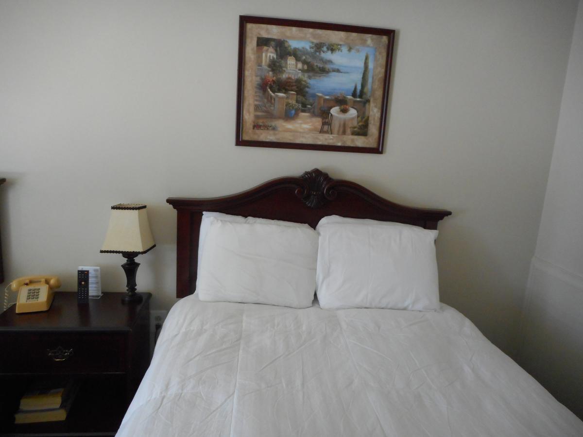Highlander Motor Inn Арлингтън Екстериор снимка