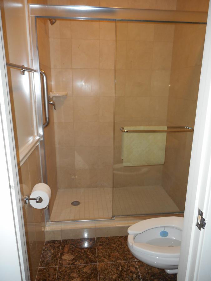 Highlander Motor Inn Арлингтън Екстериор снимка